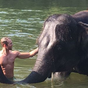 Meet your Posher, Bobby